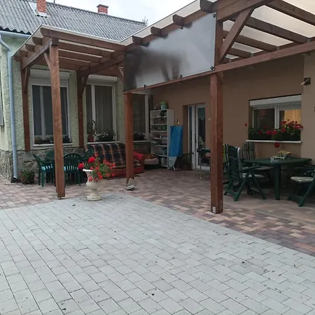 Csilla Apartman Balogunyom Exterior photo