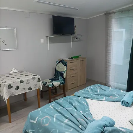 Csilla Apartman Balogunyom Exterior photo