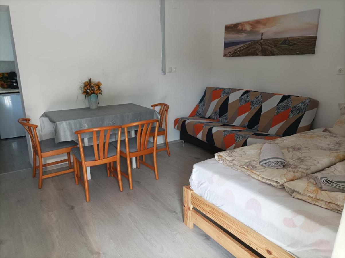 Csilla Apartment Balogunyom