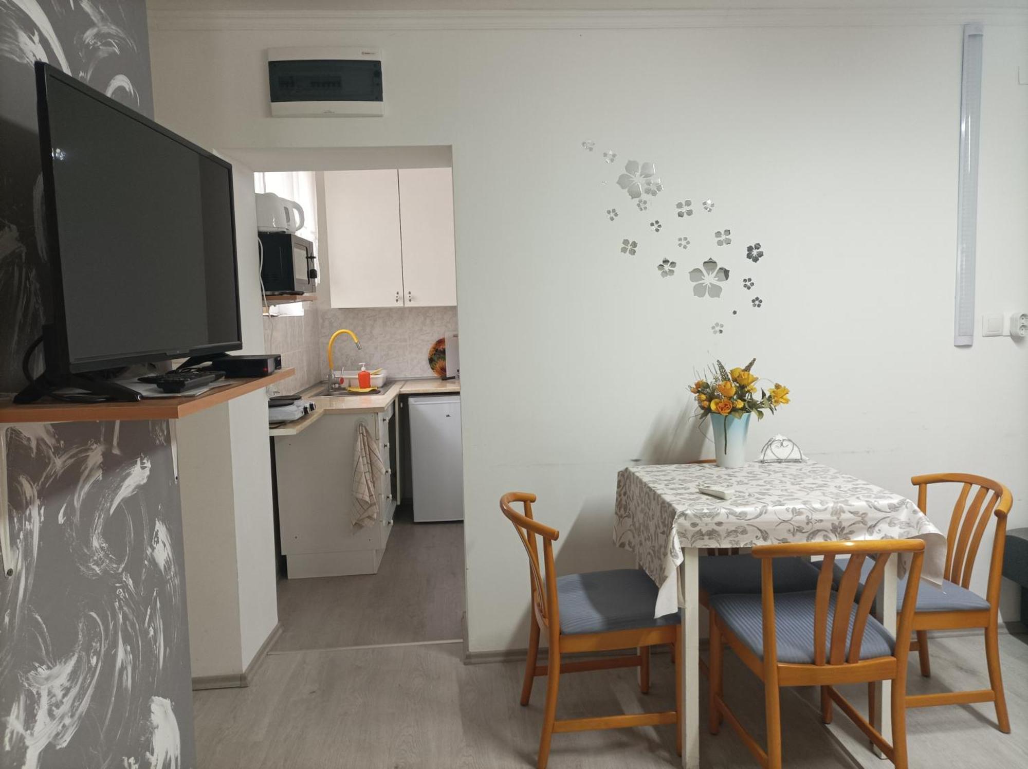 Apartment Csilla *